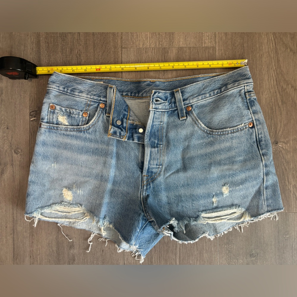 Levi shorts